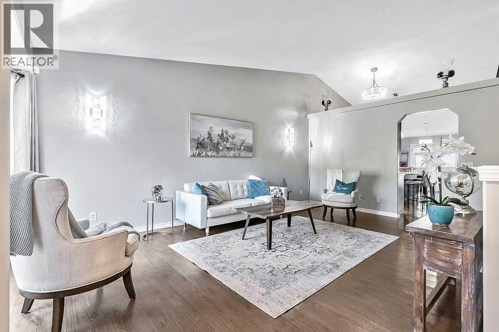 317 John Street Sw, Diamond Valley, Alberta  T0L 2A0 - Photo 1 - A2263309