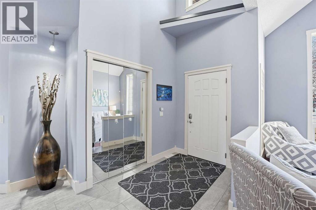 137 Sceptre Court Nw, Calgary, Alberta  T3L 1X9 - Photo 3 - A2266171