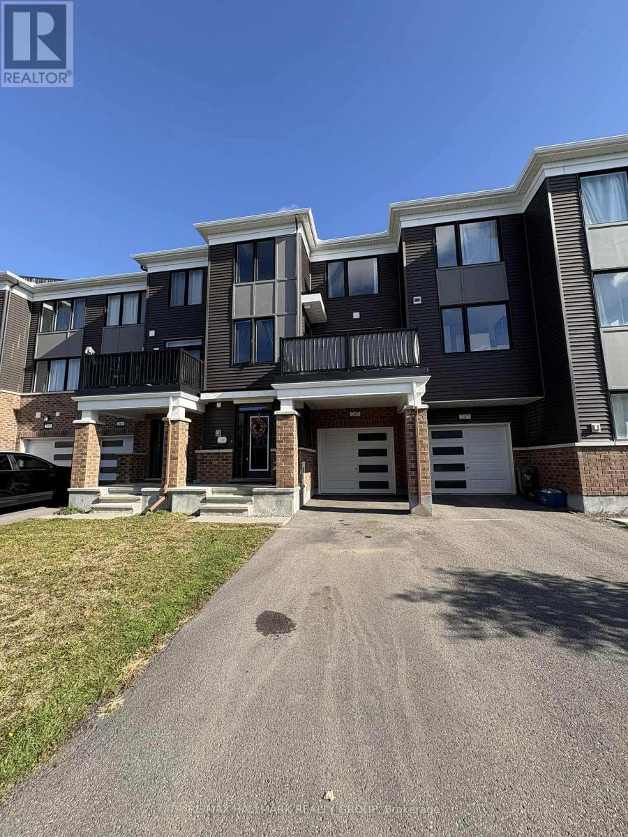 245 ATIMA CIRCLE, Ottawa, Ontario