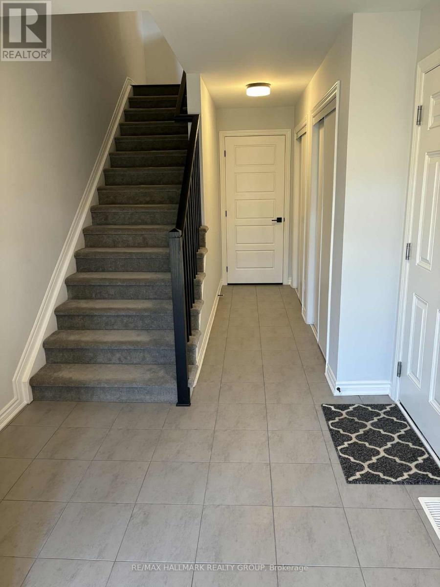 245 Atima Circle, Ottawa, Ontario  K2J 6T5 - Photo 3 - X12498720