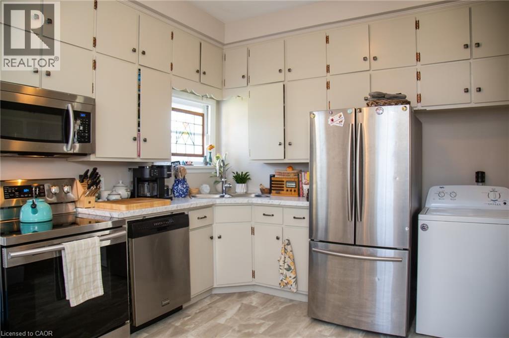 2016 Park Street, Port Dover, Ontario  N0A 1N0 - Photo 12 - 40784501