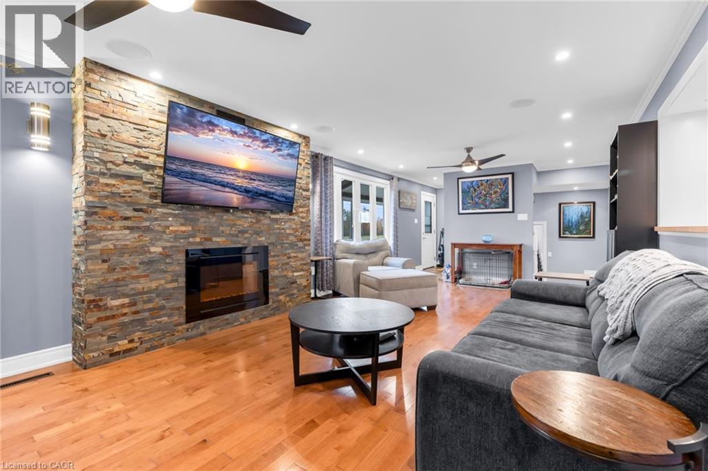 10042 Willoughby Drive, Niagara Falls, Ontario  L2E 6S6 - Photo 11 - 40783819