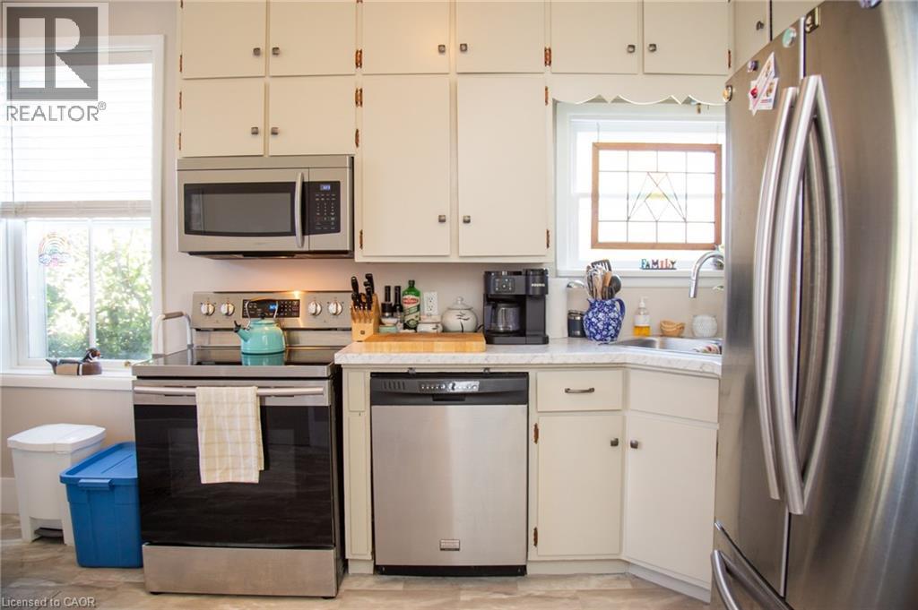 2016 Park Street, Port Dover, Ontario  N0A 1N0 - Photo 10 - 40784884