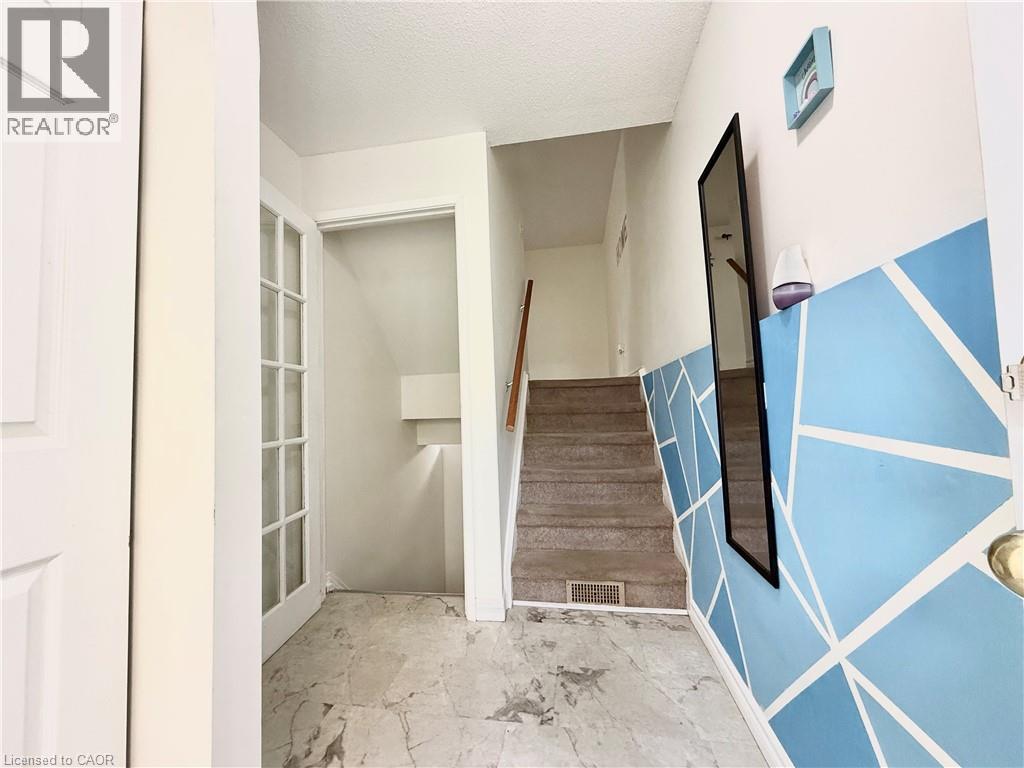 61 Thaler Avenue Unit# 12, Kitchener, Ontario  N2A 1R3 - Photo 2 - 40781255