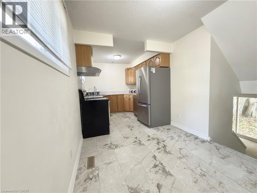 61 Thaler Avenue Unit# 12, Kitchener, Ontario  N2A 1R3 - Photo 4 - 40781255