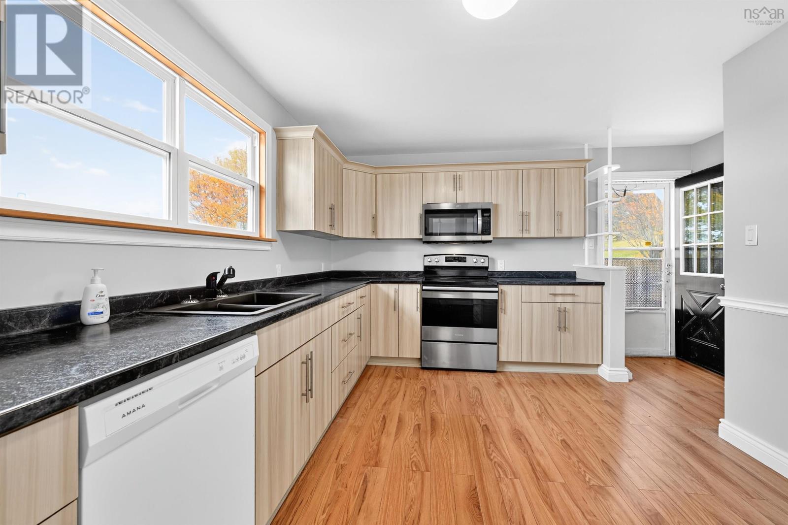 865 Georges River Road, Georges River, Nova Scotia  B1L 1H1 - Photo 18 - 202526493