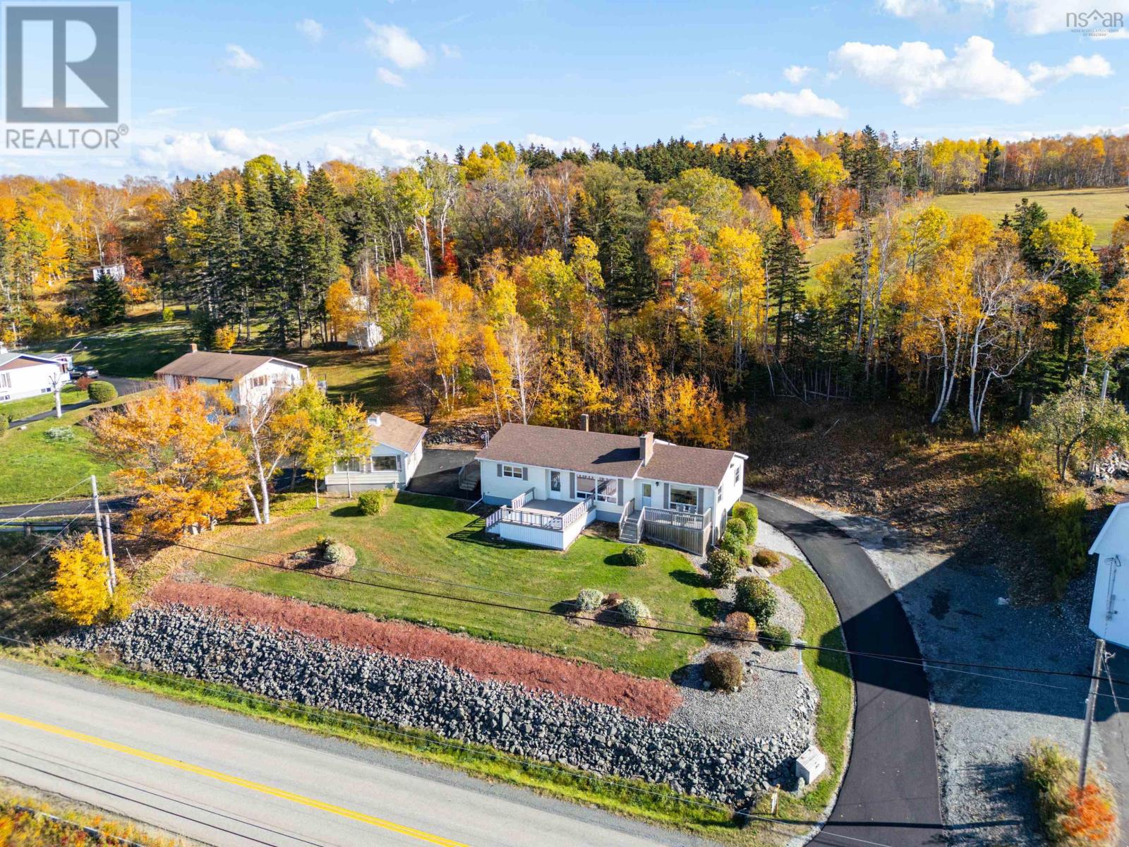 865 Georges River Road, Georges River, Nova Scotia  B1L 1H1 - Photo 2 - 202526493