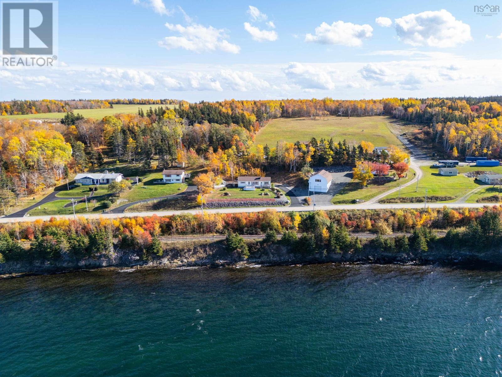 865 Georges River Road, Georges River, Nova Scotia  B1L 1H1 - Photo 7 - 202526493