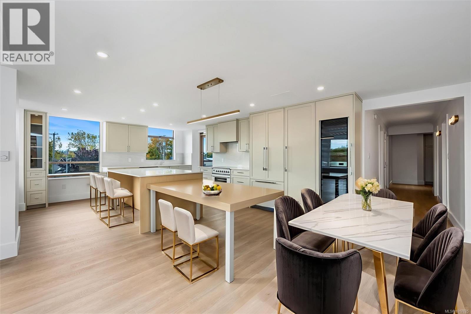 504 630 Montreal St, Victoria, British Columbia  V8V 4Y2 - Photo 4 - 1017825