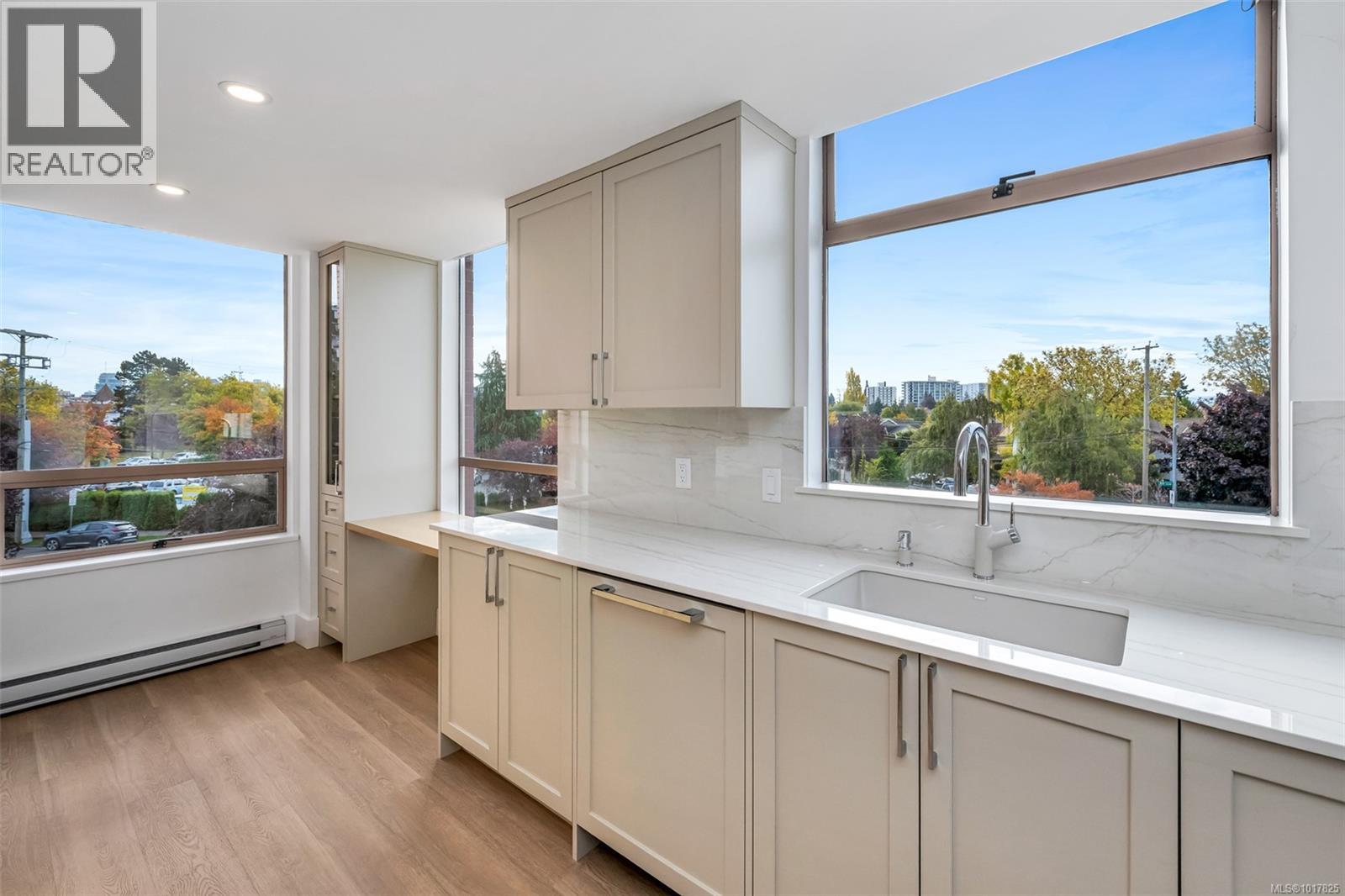 504 630 Montreal St, Victoria, British Columbia  V8V 4Y2 - Photo 12 - 1017825