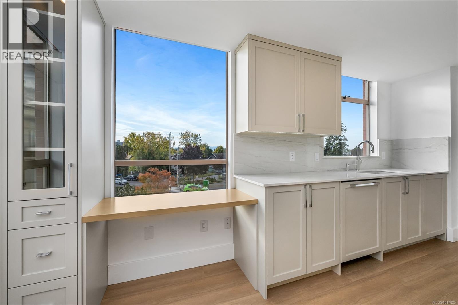 504 630 Montreal St, Victoria, British Columbia  V8V 4Y2 - Photo 6 - 1017825