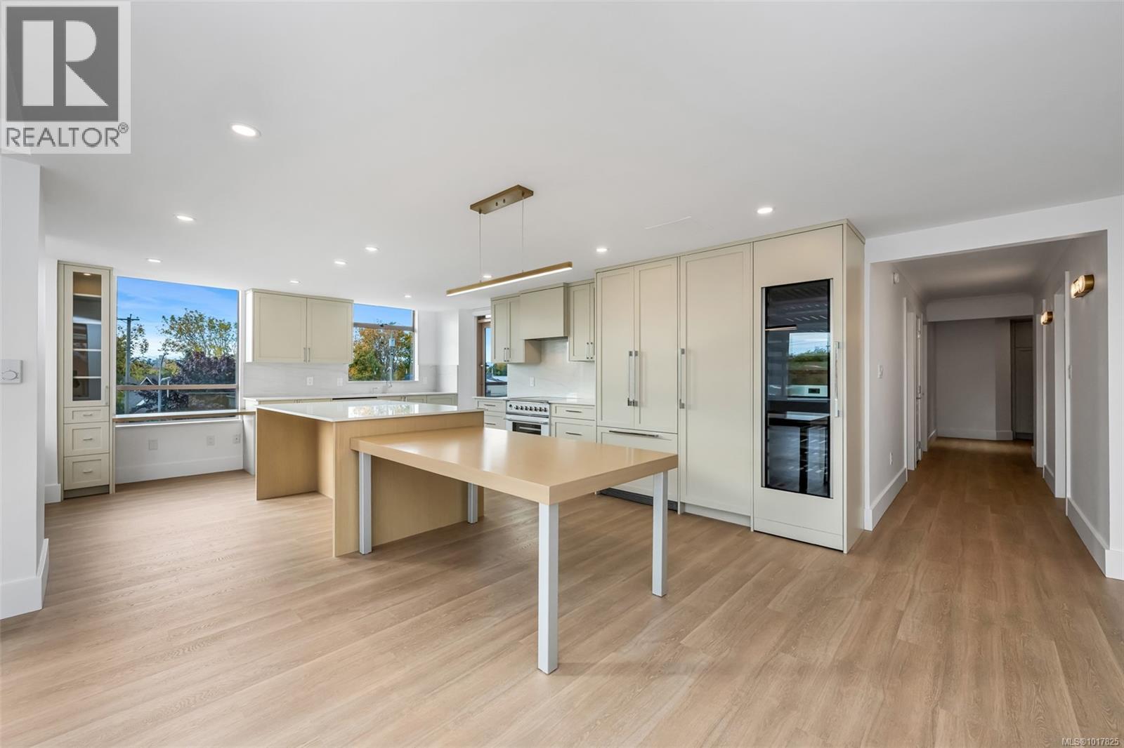 504 630 Montreal St, Victoria, British Columbia  V8V 4Y2 - Photo 10 - 1017825