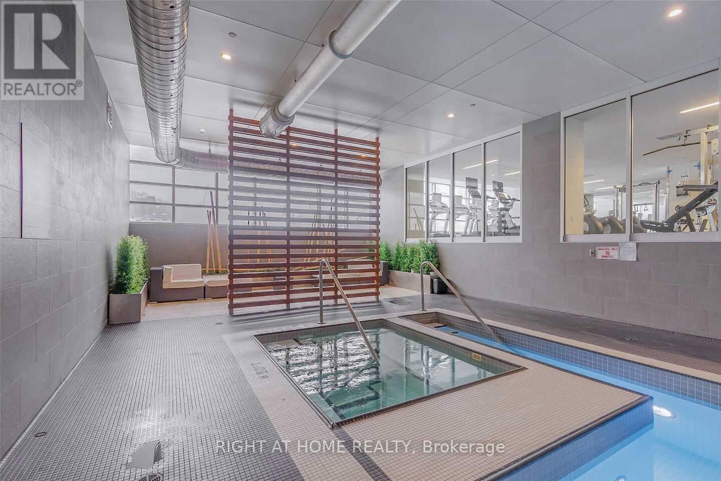 3303 - 15 Iceboat Terrace, Toronto, Ontario  M5V 4A5 - Photo 23 - C12498710