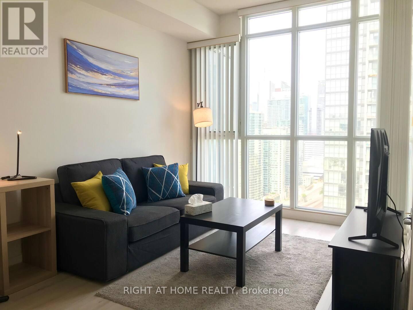 3303 - 15 Iceboat Terrace, Toronto, Ontario  M5V 4A5 - Photo 6 - C12498710