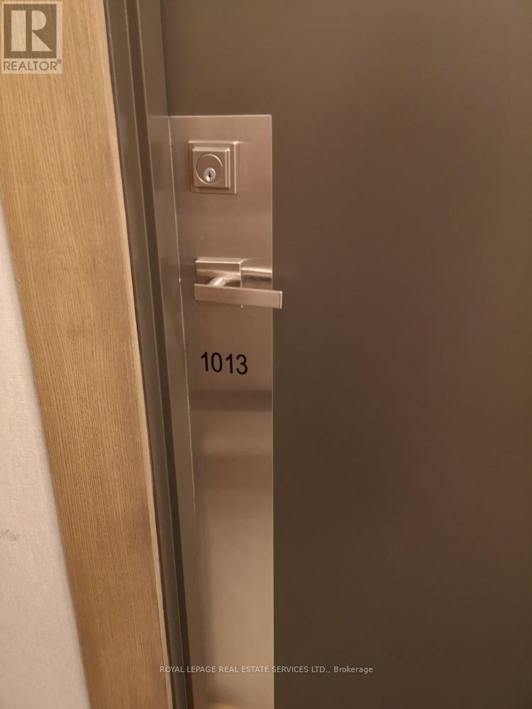 1013 - 180 Fairview Mall Drive, Toronto, Ontario  M2J 0G4 - Photo 2 - C12498740