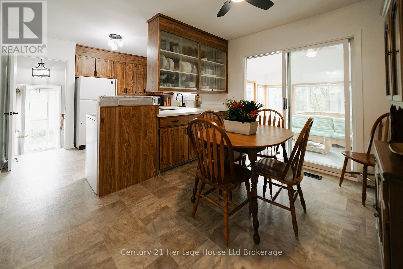 986 Braeside Street, Woodstock (Woodstock - North), Ontario  N4S 4T4 - Photo 13 - X12498878