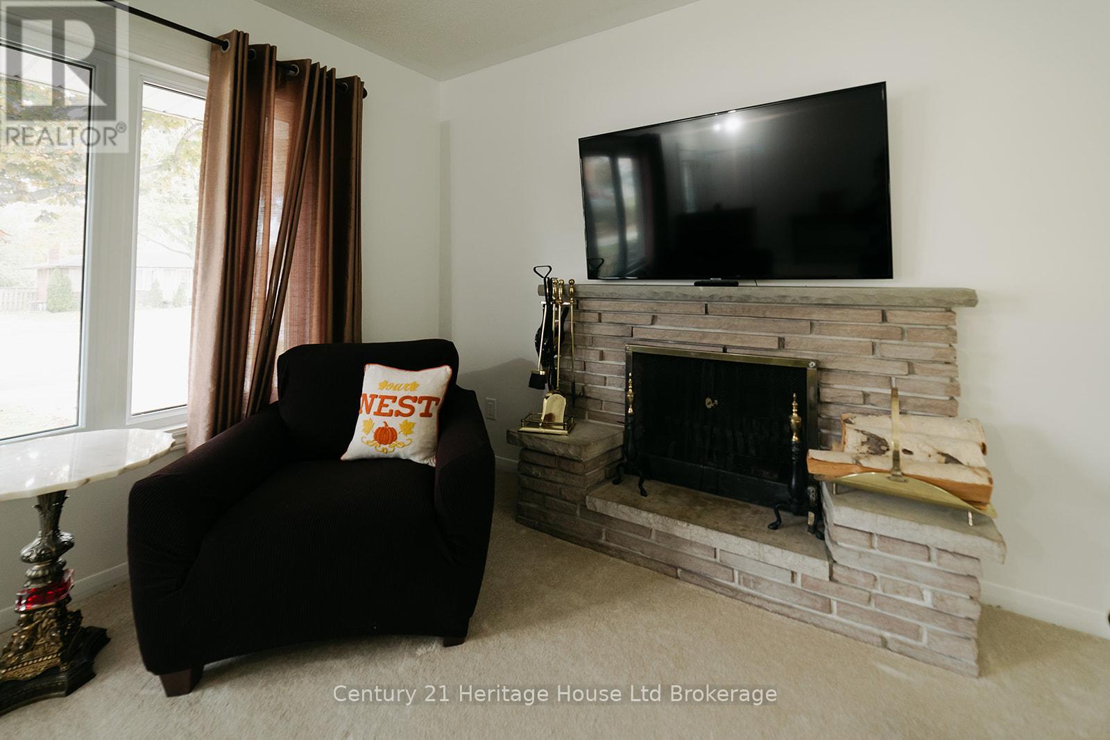 986 Braeside Street, Woodstock (Woodstock - North), Ontario  N4S 4T4 - Photo 19 - X12498878