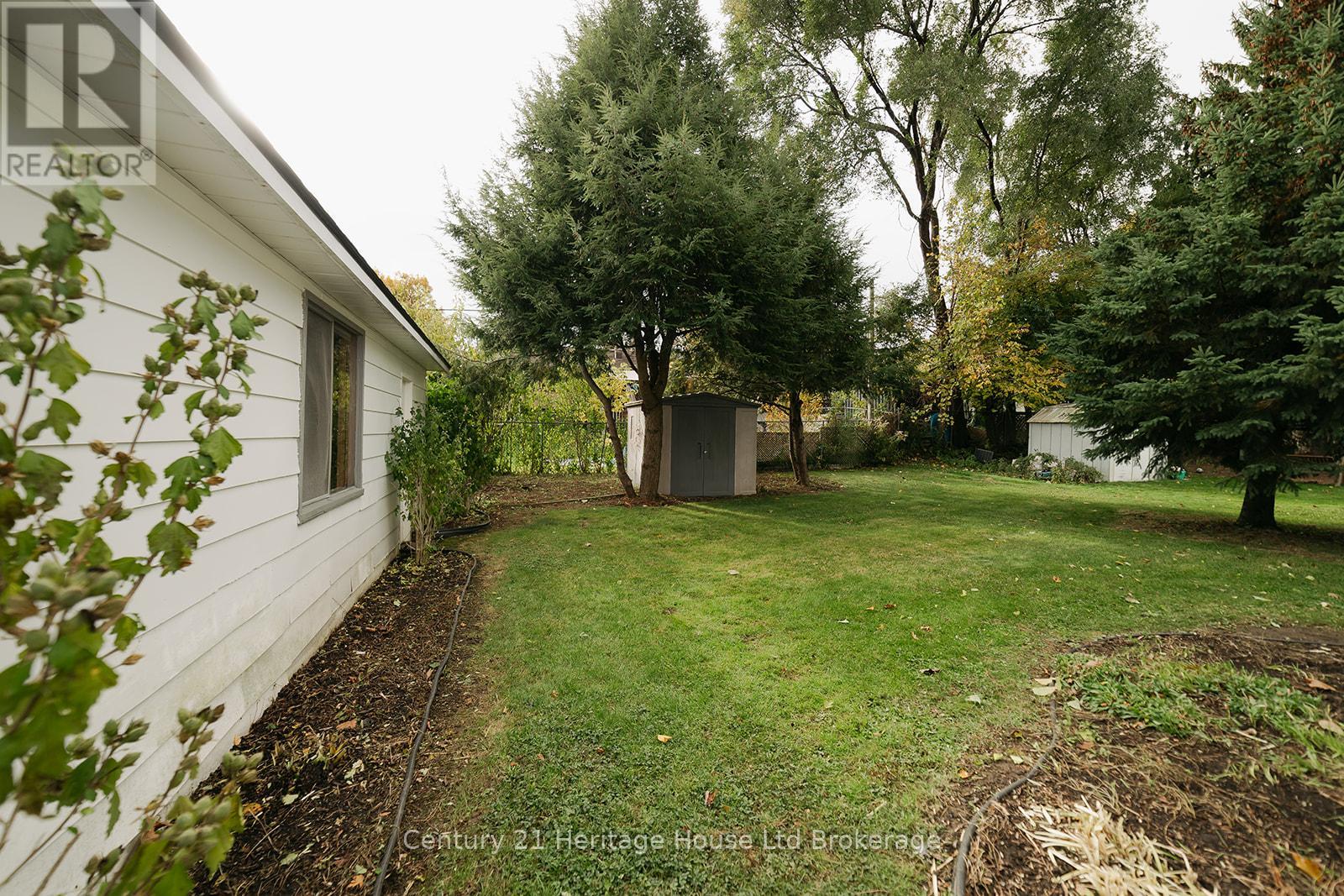 986 Braeside Street, Woodstock (Woodstock - North), Ontario  N4S 4T4 - Photo 6 - X12498878