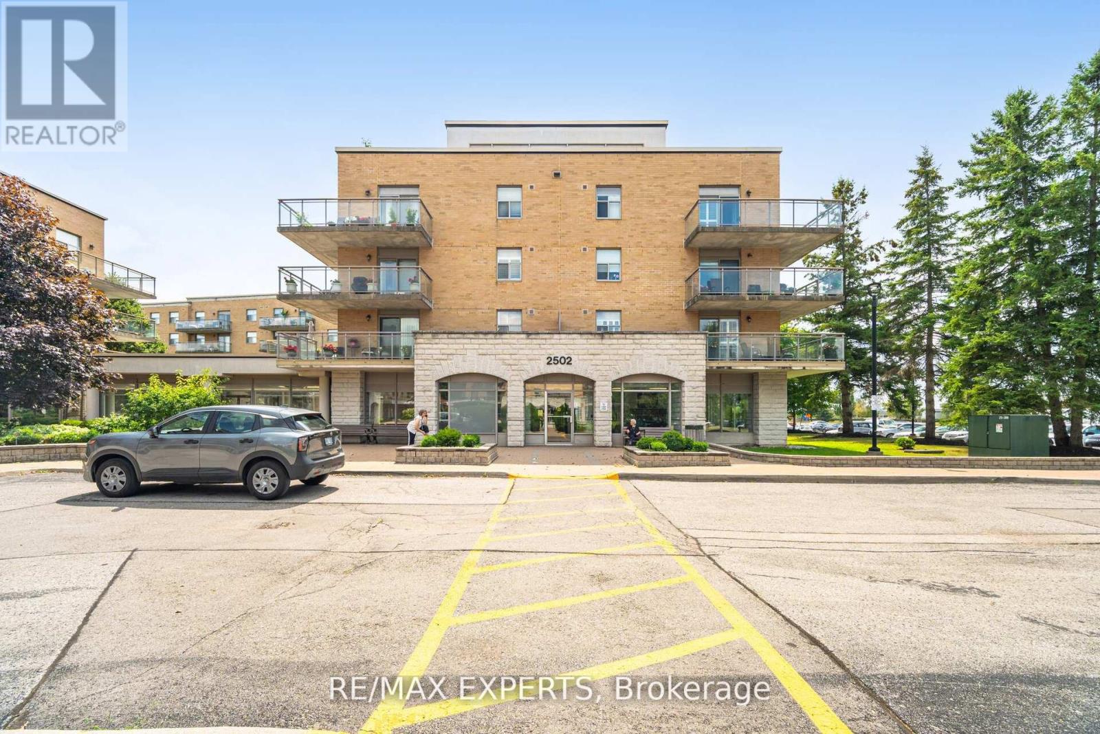 216 - 2502 Rutherford Road, Vaughan, Ontario  L4K 5N6 - Photo 4 - N12498696