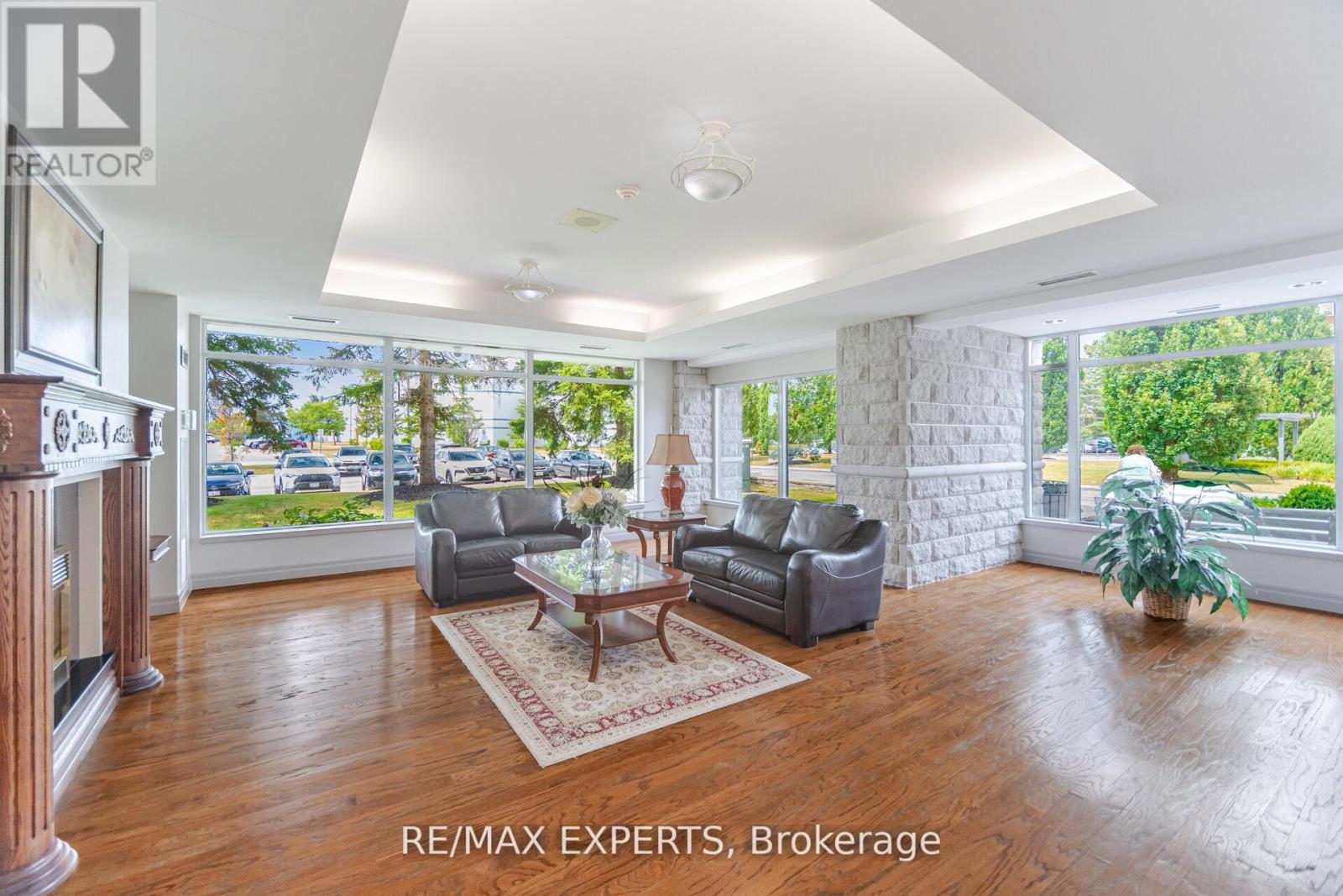 216 - 2502 Rutherford Road, Vaughan, Ontario  L4K 5N6 - Photo 8 - N12498696