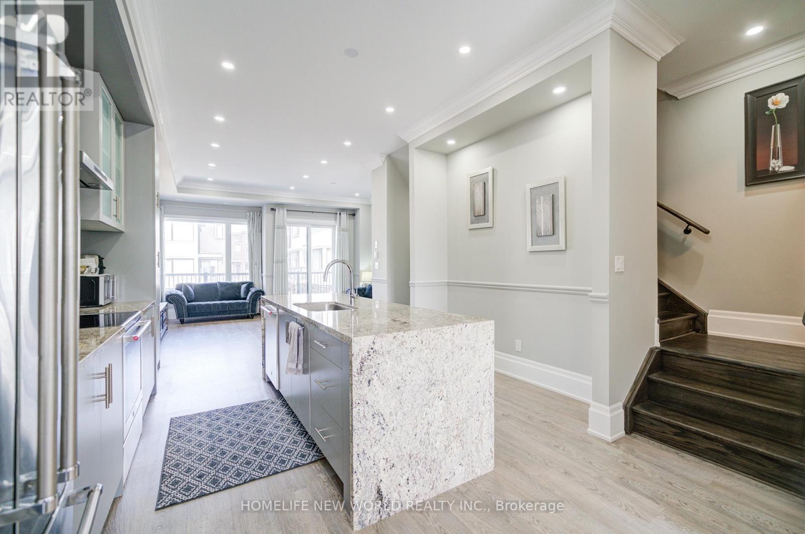 3880 Major Mackenzie Drive, Vaughan (Vellore Village), Ontario  L4H 4R2 - Photo 15 - N12498732