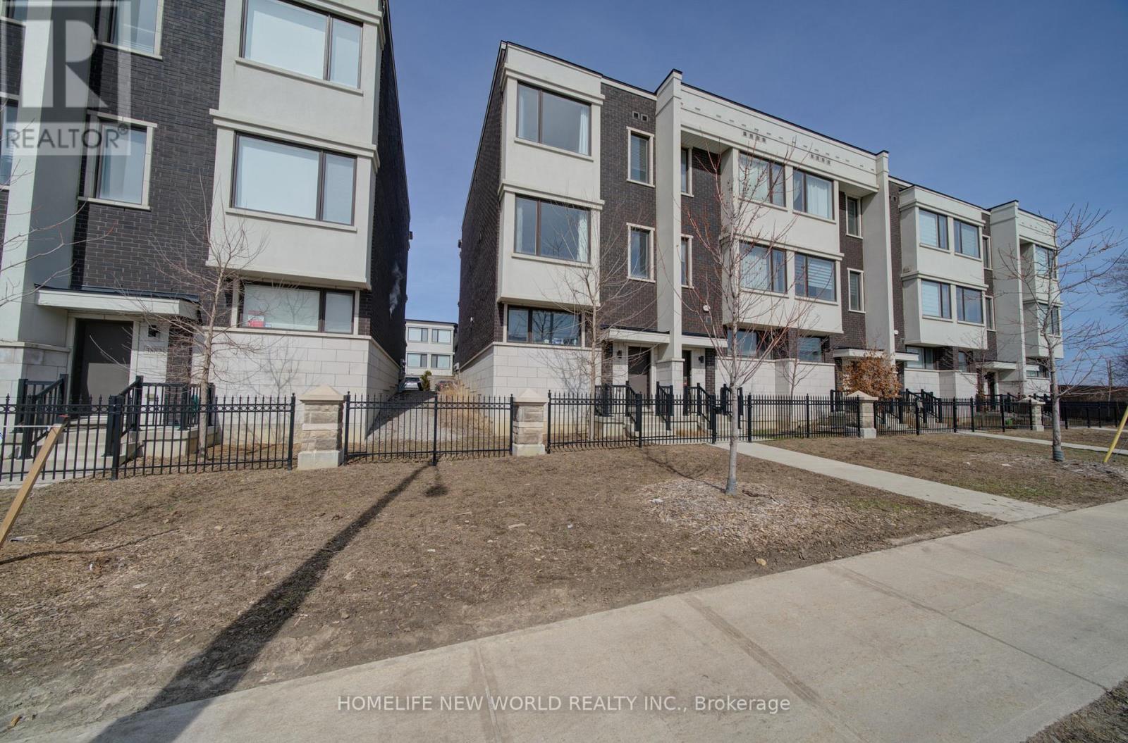 3880 Major Mackenzie Drive, Vaughan (Vellore Village), Ontario  L4H 4R2 - Photo 2 - N12498732