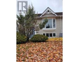 915 WARBURTON CRESCENT, Kingston, Ontario