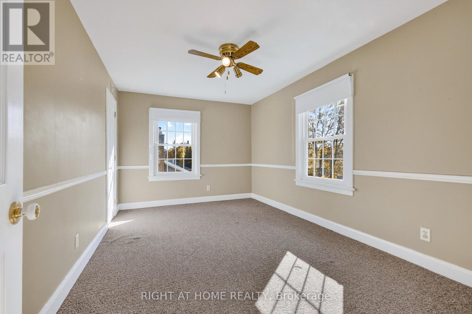 44 Newton Street, Barrie, Ontario  L4M 3N5 - Photo 19 - S12498702