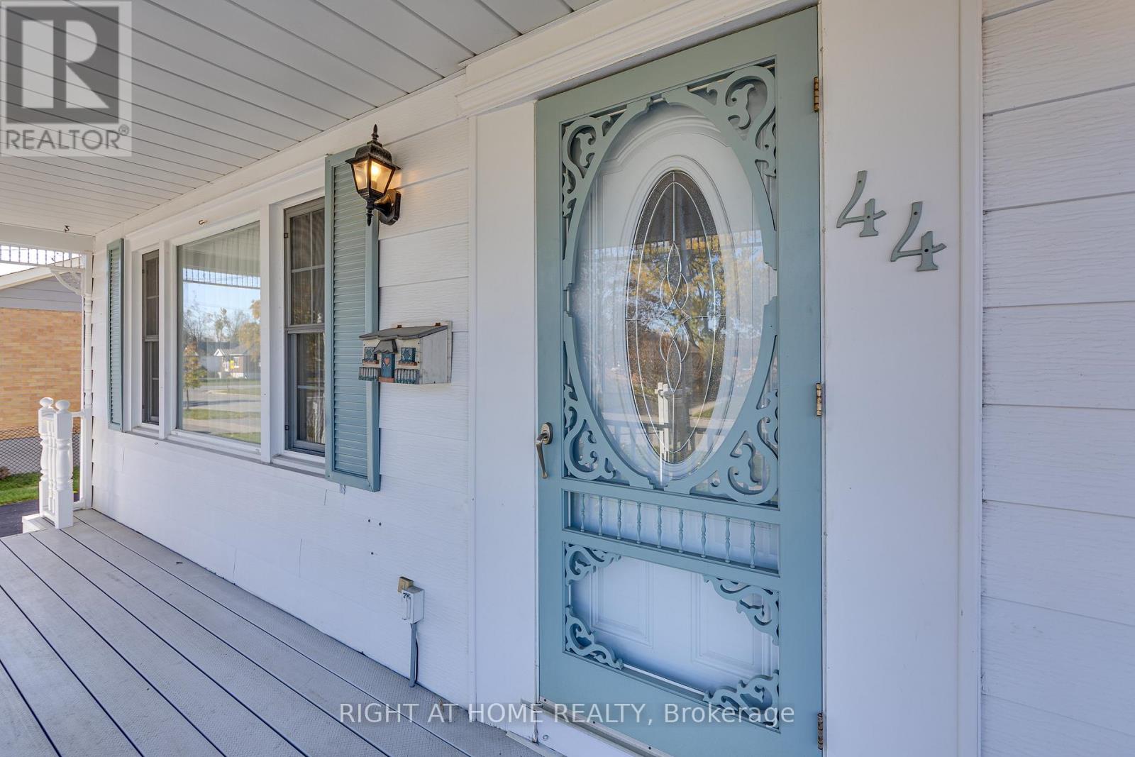 44 Newton Street, Barrie, Ontario  L4M 3N5 - Photo 5 - S12498702