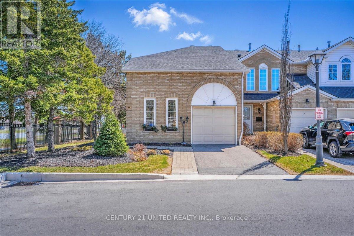 58 - 58 Heathcliffe Square, Brampton (Central Park), Ontario  L6S 5R5 - Photo 1 - W12498824