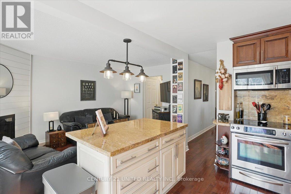 58 - 58 Heathcliffe Square, Brampton (Central Park), Ontario  L6S 5R5 - Photo 14 - W12498824