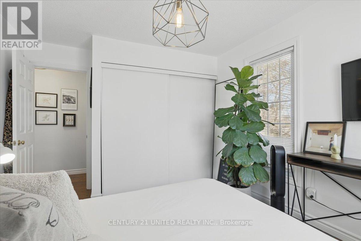 58 - 58 Heathcliffe Square, Brampton (Central Park), Ontario  L6S 5R5 - Photo 29 - W12498824