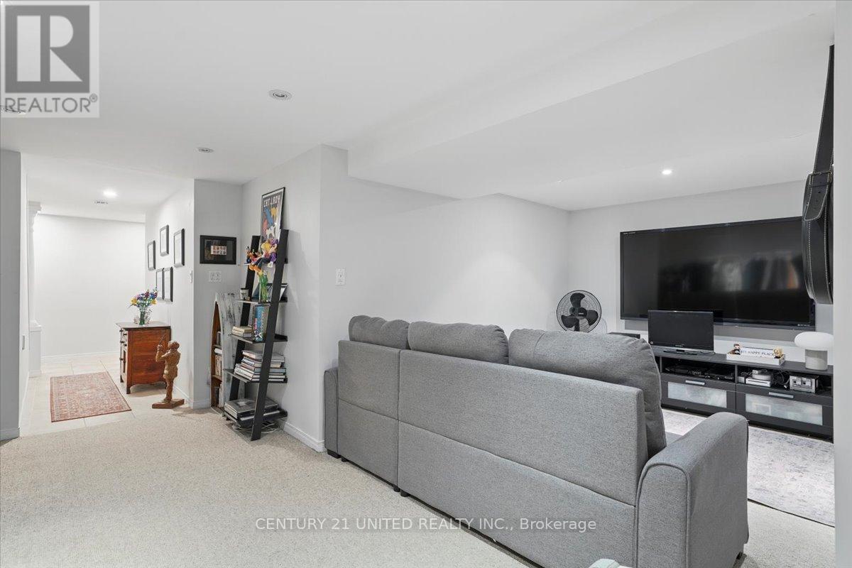 58 - 58 Heathcliffe Square, Brampton (Central Park), Ontario  L6S 5R5 - Photo 36 - W12498824