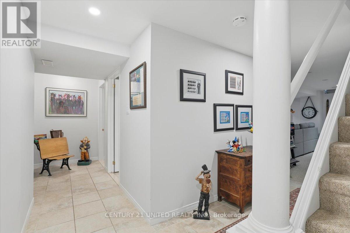 58 - 58 Heathcliffe Square, Brampton (Central Park), Ontario  L6S 5R5 - Photo 39 - W12498824