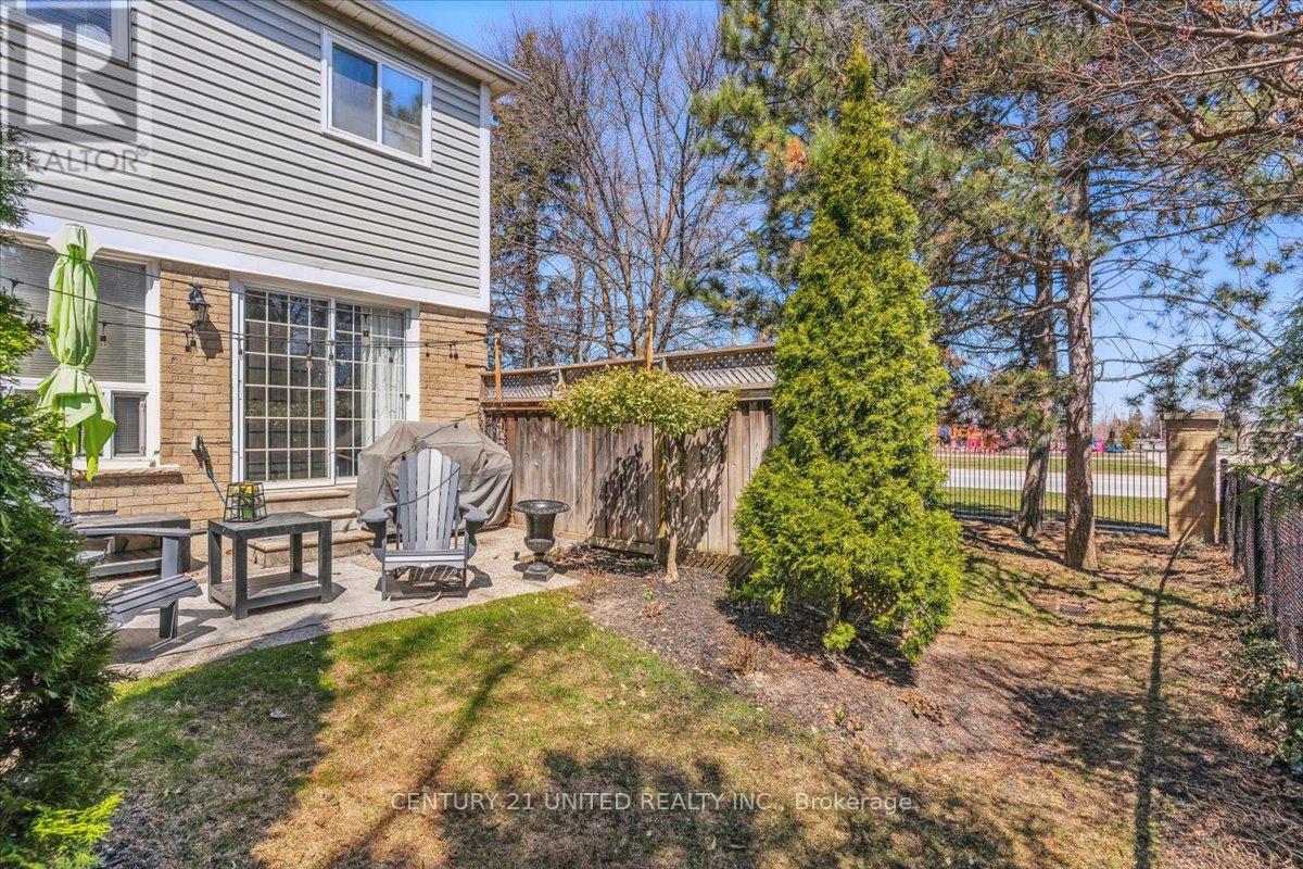 58 - 58 Heathcliffe Square, Brampton (Central Park), Ontario  L6S 5R5 - Photo 40 - W12498824