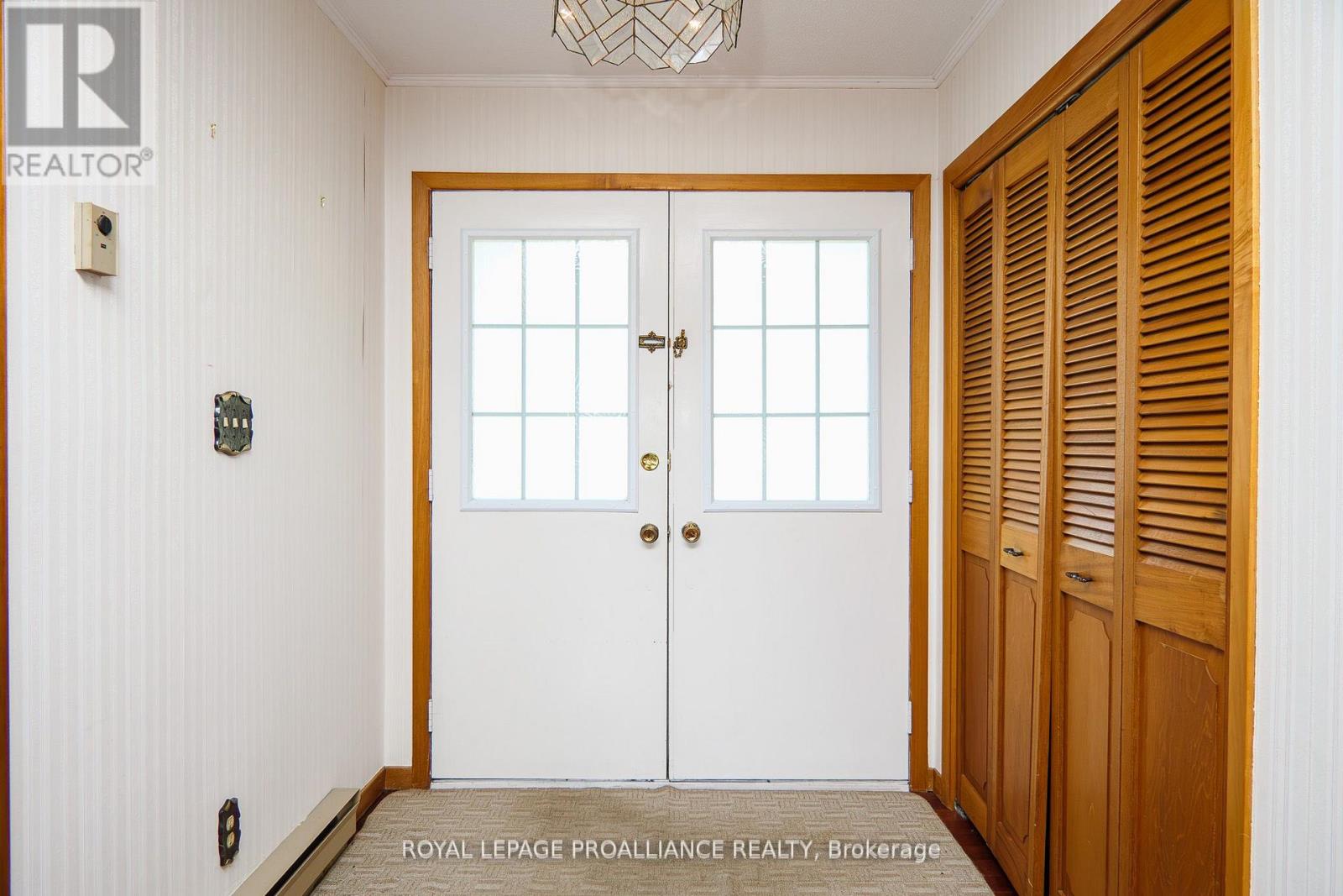 95 Baylea Drive, Quinte West (Sidney Ward), Ontario  K8V 5P5 - Photo 10 - X12498758