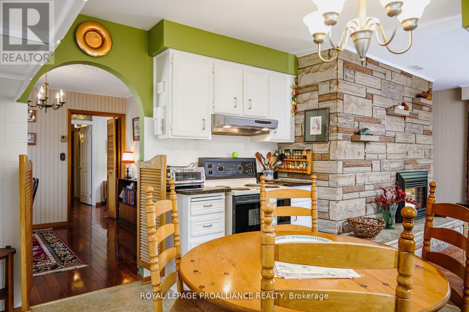 95 Baylea Drive, Quinte West (Sidney Ward), Ontario  K8V 5P5 - Photo 19 - X12498758