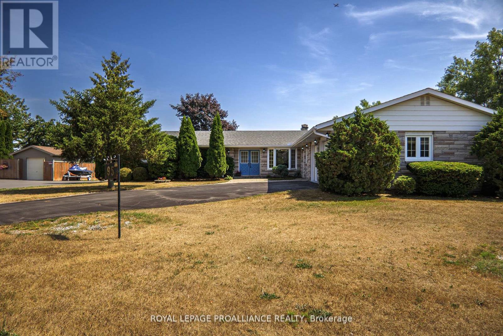 95 Baylea Drive, Quinte West (Sidney Ward), Ontario  K8V 5P5 - Photo 2 - X12498758