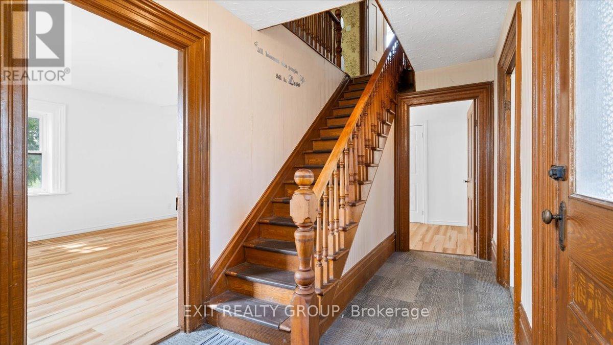 837 Casey Road, Belleville, Ontario K8N 4Z6 - Photo 13 - X12498788