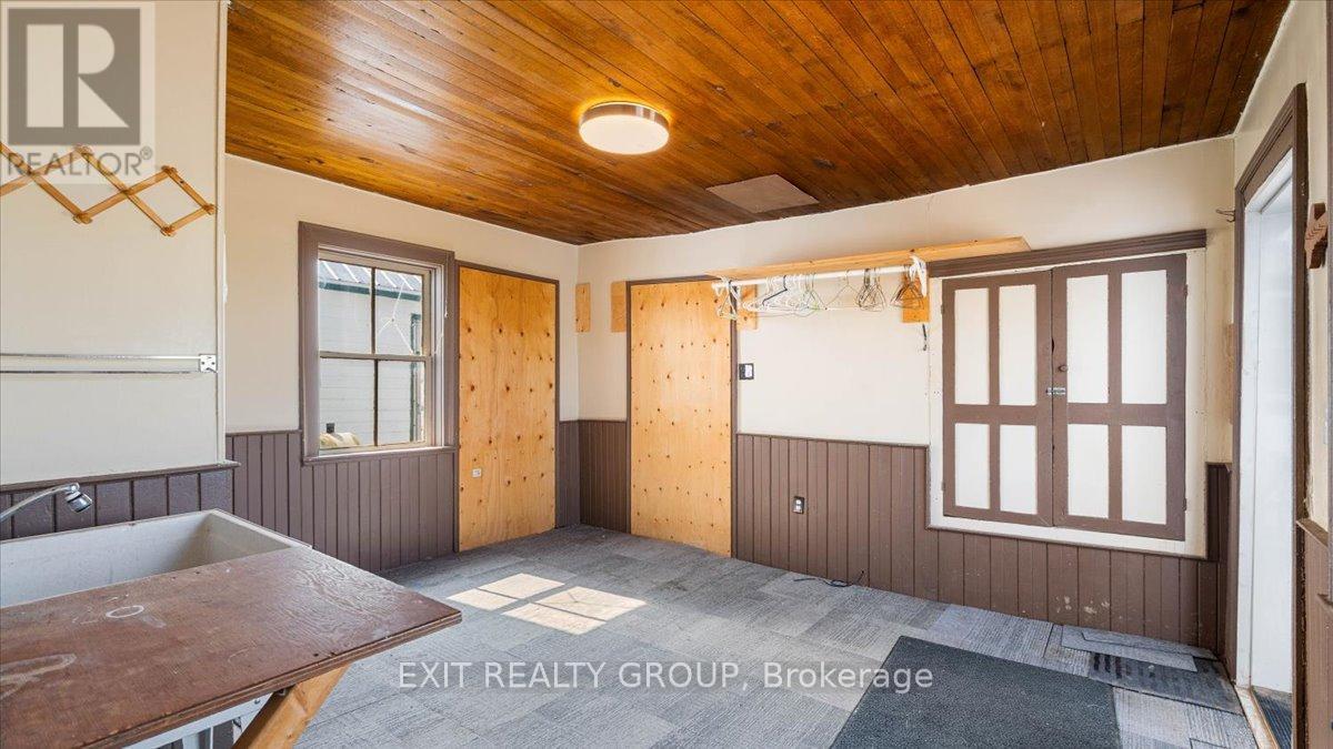 837 Casey Road, Belleville, Ontario K8N 4Z6 - Photo 3 - X12498788