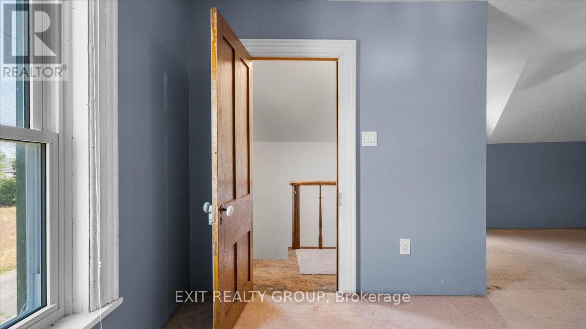 837 Casey Road, Belleville, Ontario K8N 4Z6 - Photo 33 - X12498788