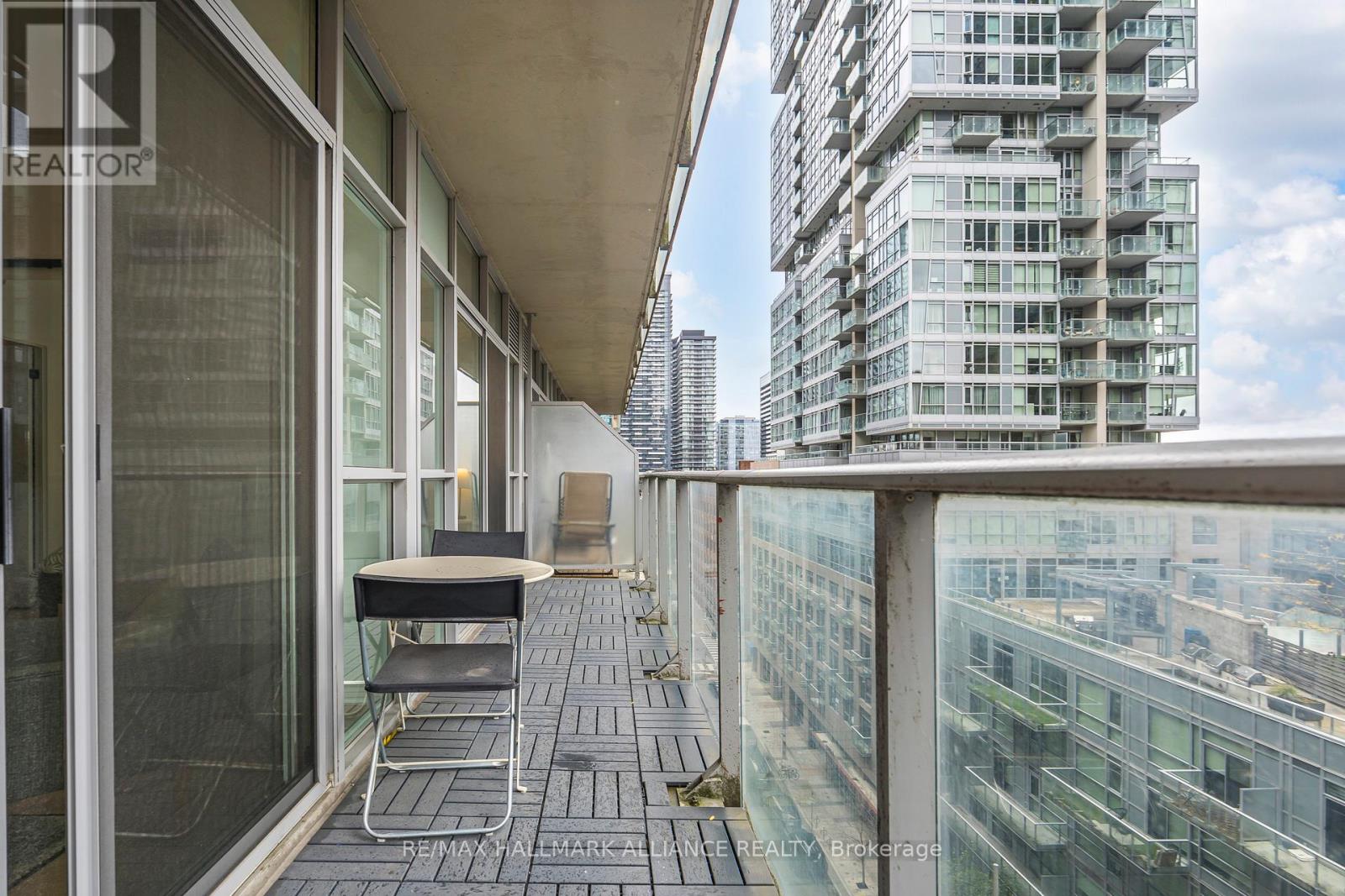 1015 - 21 Nelson Street, Toronto, Ontario  M5V 3H9 - Photo 21 - C12494956