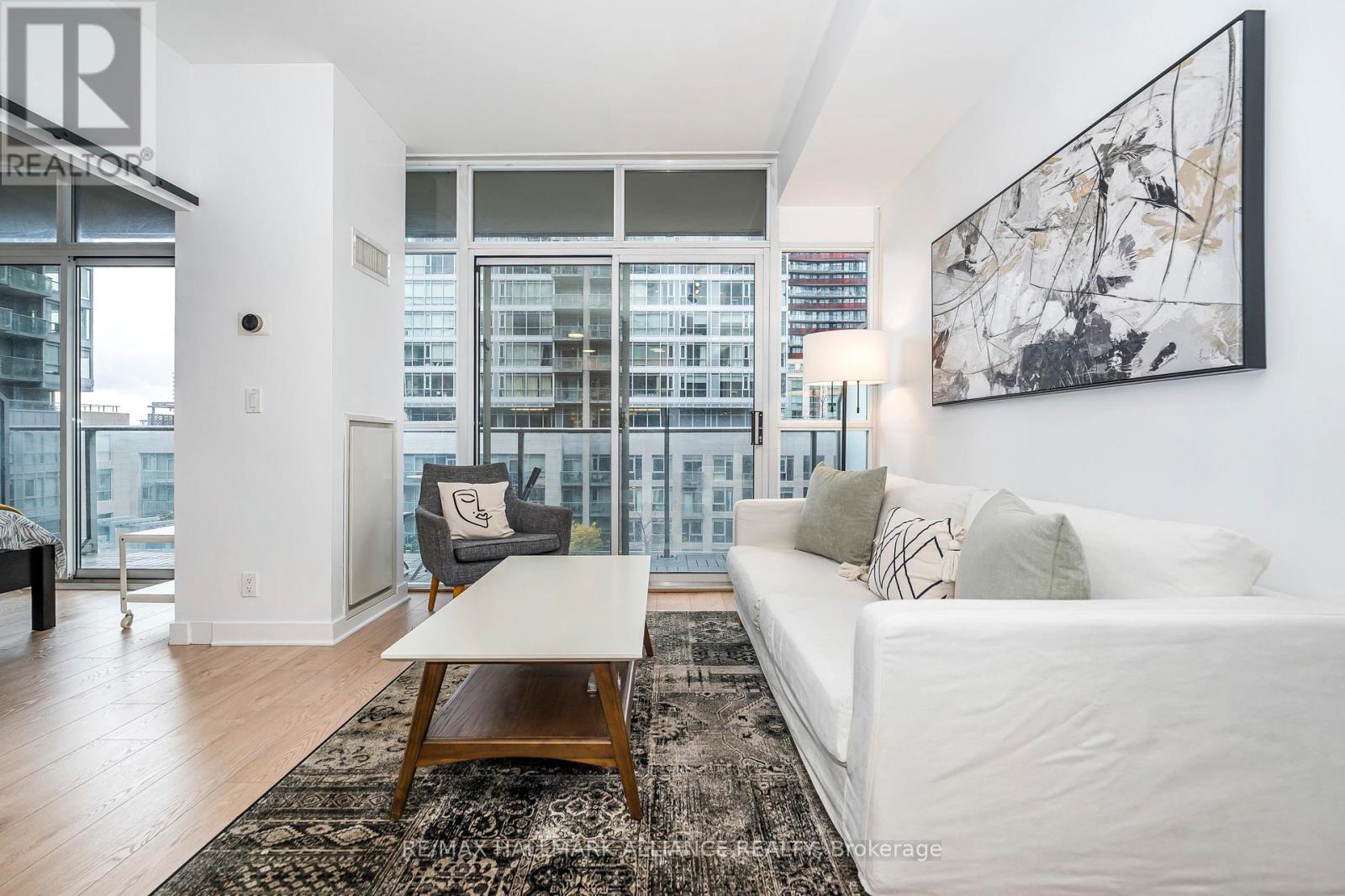 1015 - 21 Nelson Street, Toronto, Ontario  M5V 3H9 - Photo 19 - C12494956