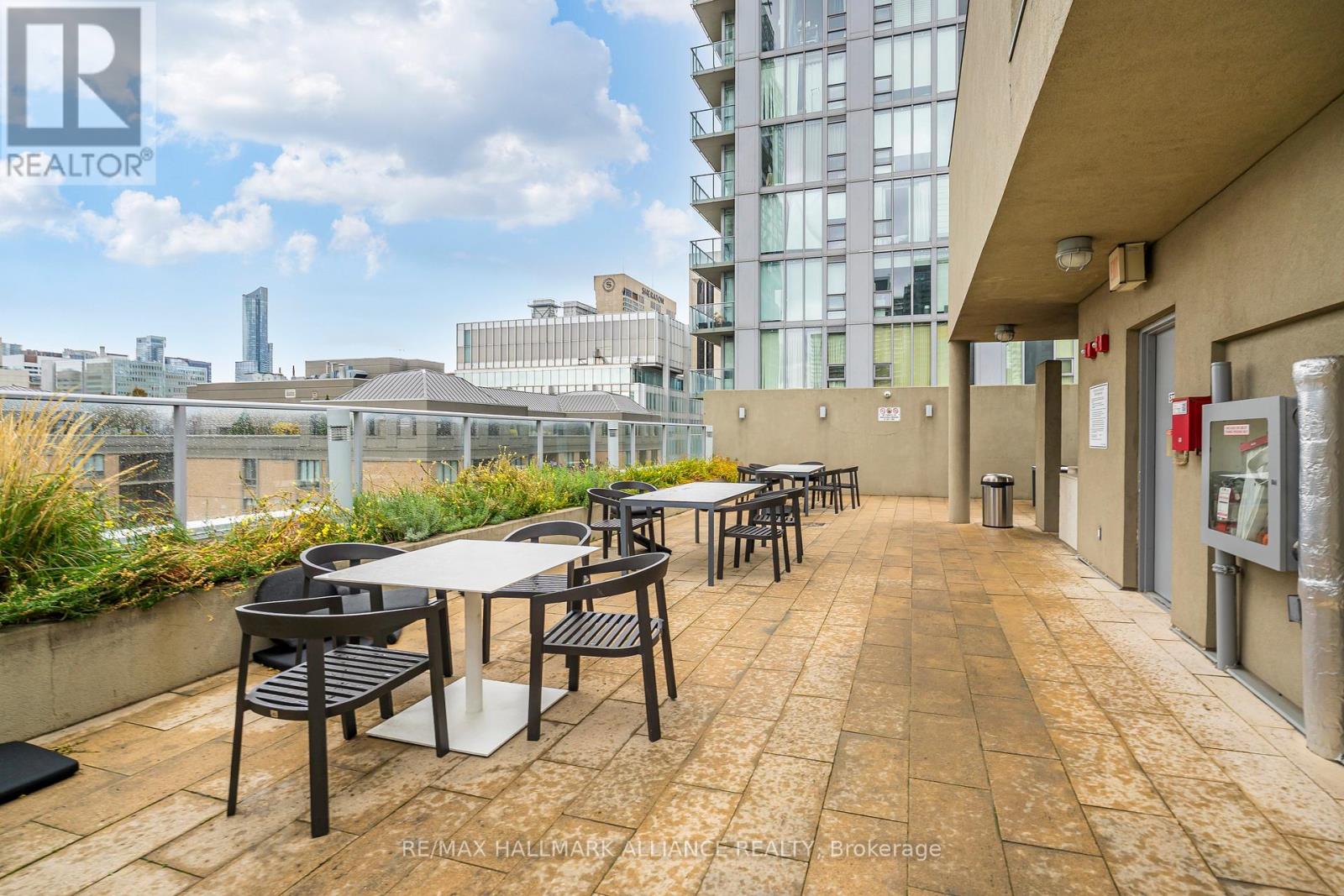 1015 - 21 Nelson Street, Toronto, Ontario  M5V 3H9 - Photo 38 - C12494956