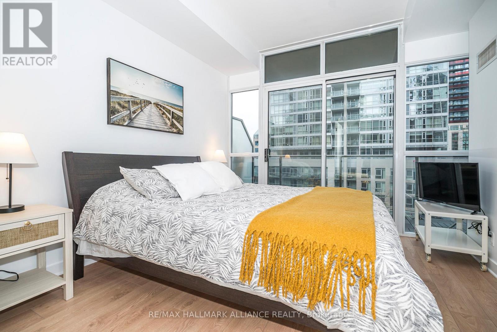 1015 - 21 Nelson Street, Toronto, Ontario  M5V 3H9 - Photo 30 - C12494956