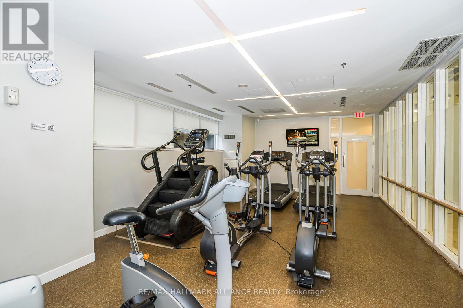 1015 - 21 Nelson Street, Toronto, Ontario  M5V 3H9 - Photo 41 - C12494956