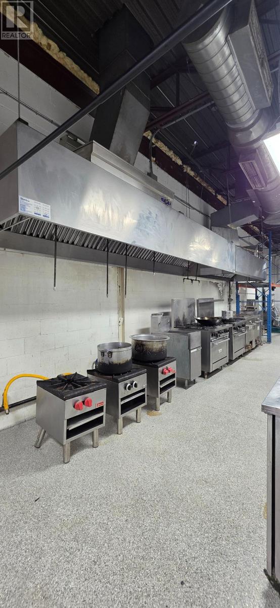 3 - 951 Martin Grove Road, Toronto, Ontario  M9W 4V6 - Photo 5 - W12498690