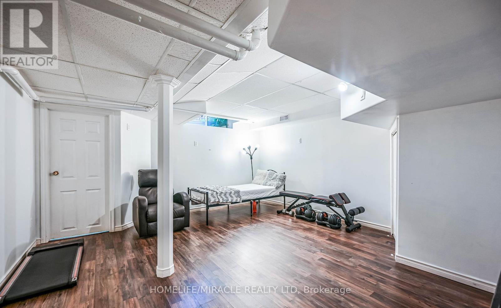 39 Newport Crescent, Hamilton (Crerar), Ontario  L9A 0B2 - Photo 24 - X12498700