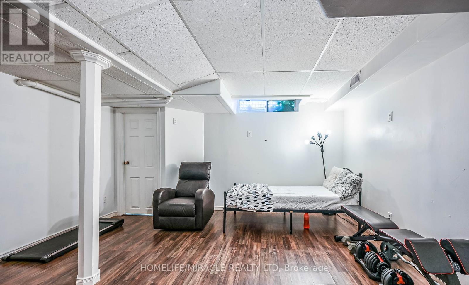 39 Newport Crescent, Hamilton (Crerar), Ontario  L9A 0B2 - Photo 26 - X12498700