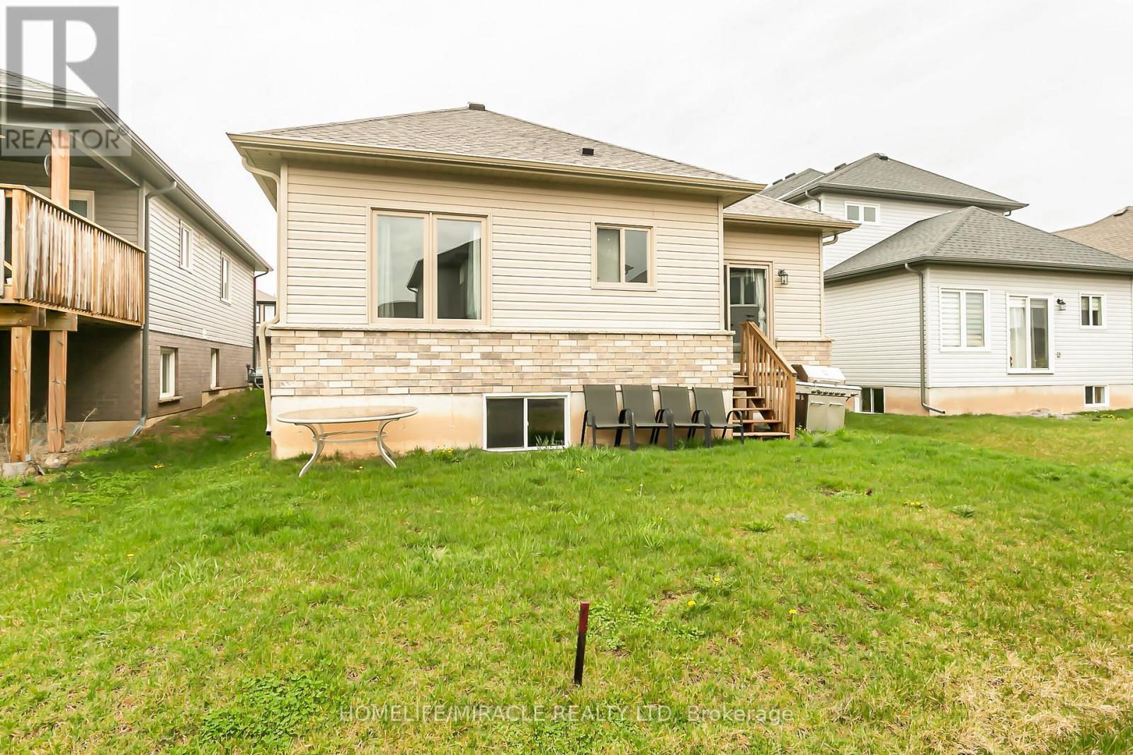 15 Tucker Street, Thorold, Ontario  L2V 0G3 - Photo 49 - X12498708